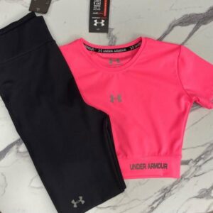 Ensemble Femme Moulant – T-shirt et Short Ajustés