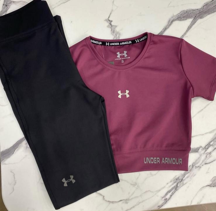 Ensemble Femme Moulant – T-shirt et Short Ajustés – Image 2